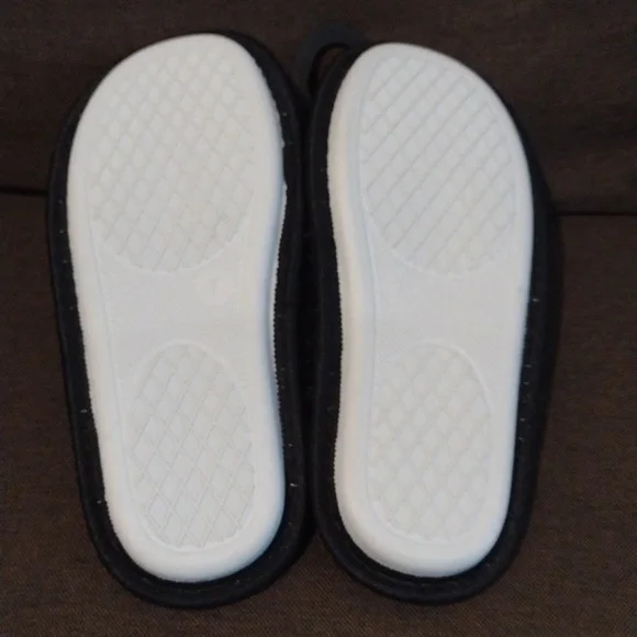 Ladies fuzzy soft slides slippers new - Picture 5 of 5